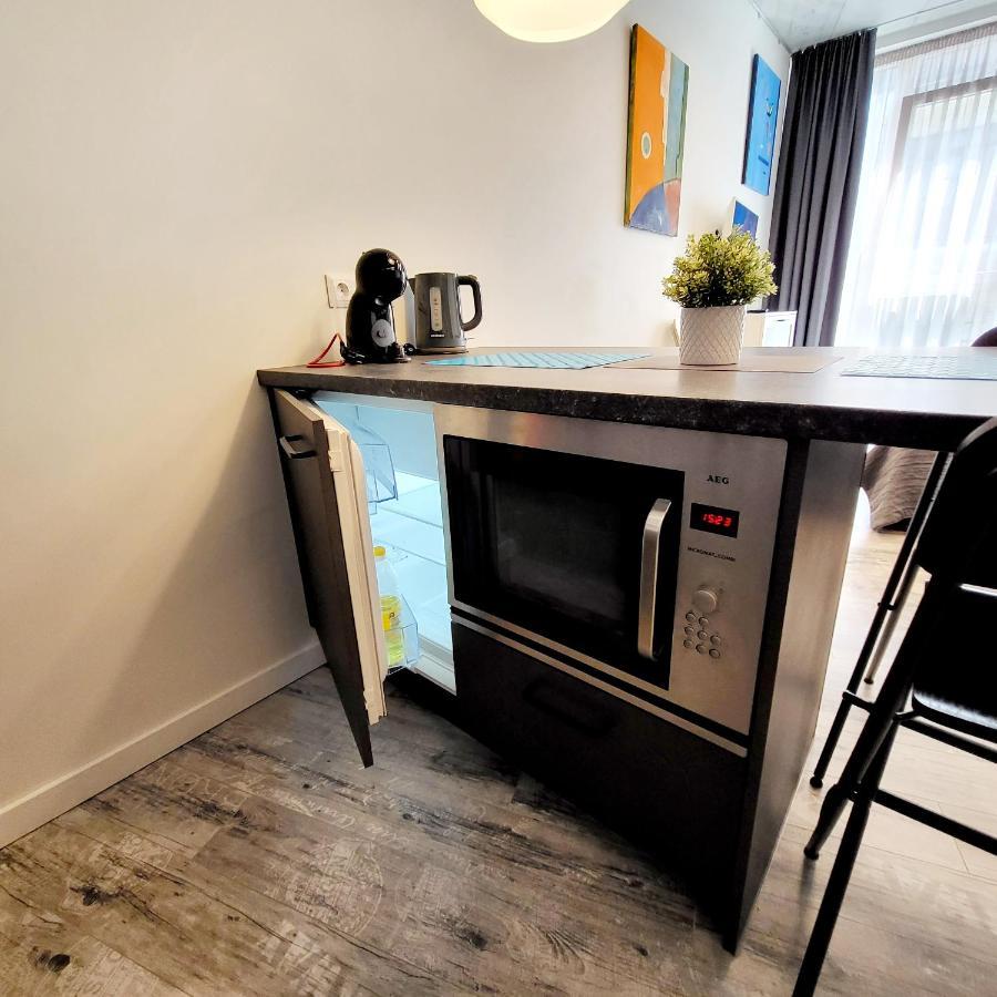 Happy Inn Laime Studio, Self Check-In-24-7, A-C, Parking-In-The-Underground-Garage VNO Exteriör bild